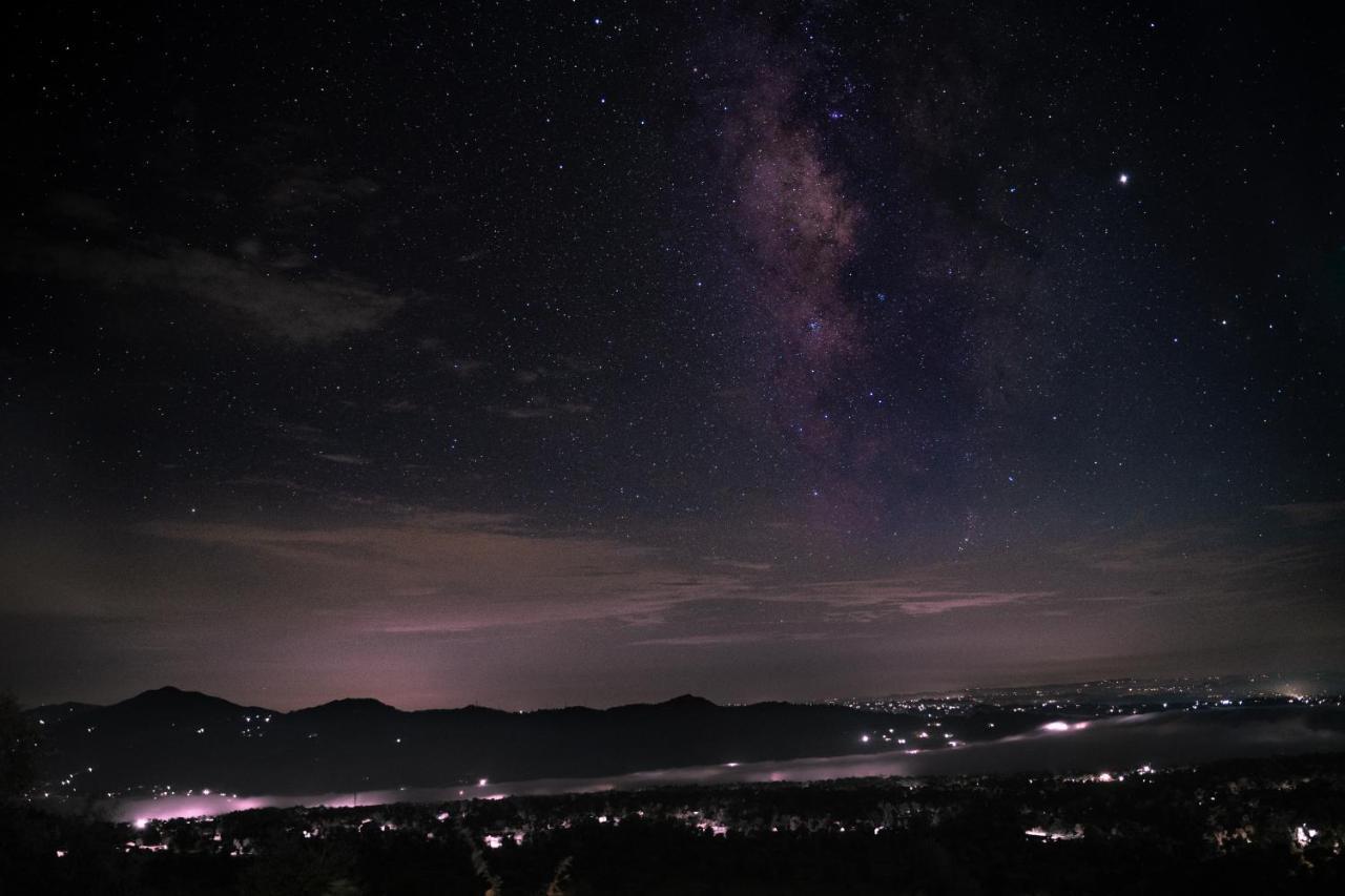 Zostel Plus Bir Esterno foto